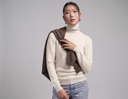 Sweater Erdenet Crema